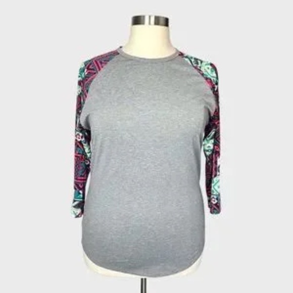 LuLaRoe Randy Raglan Southwest Sleeve Top - Picture 6 of 6